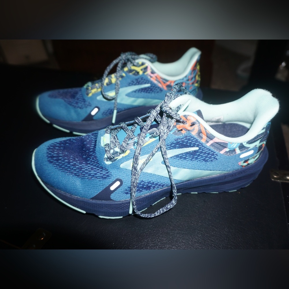 Brooks Launch 9 Womens Running shoes